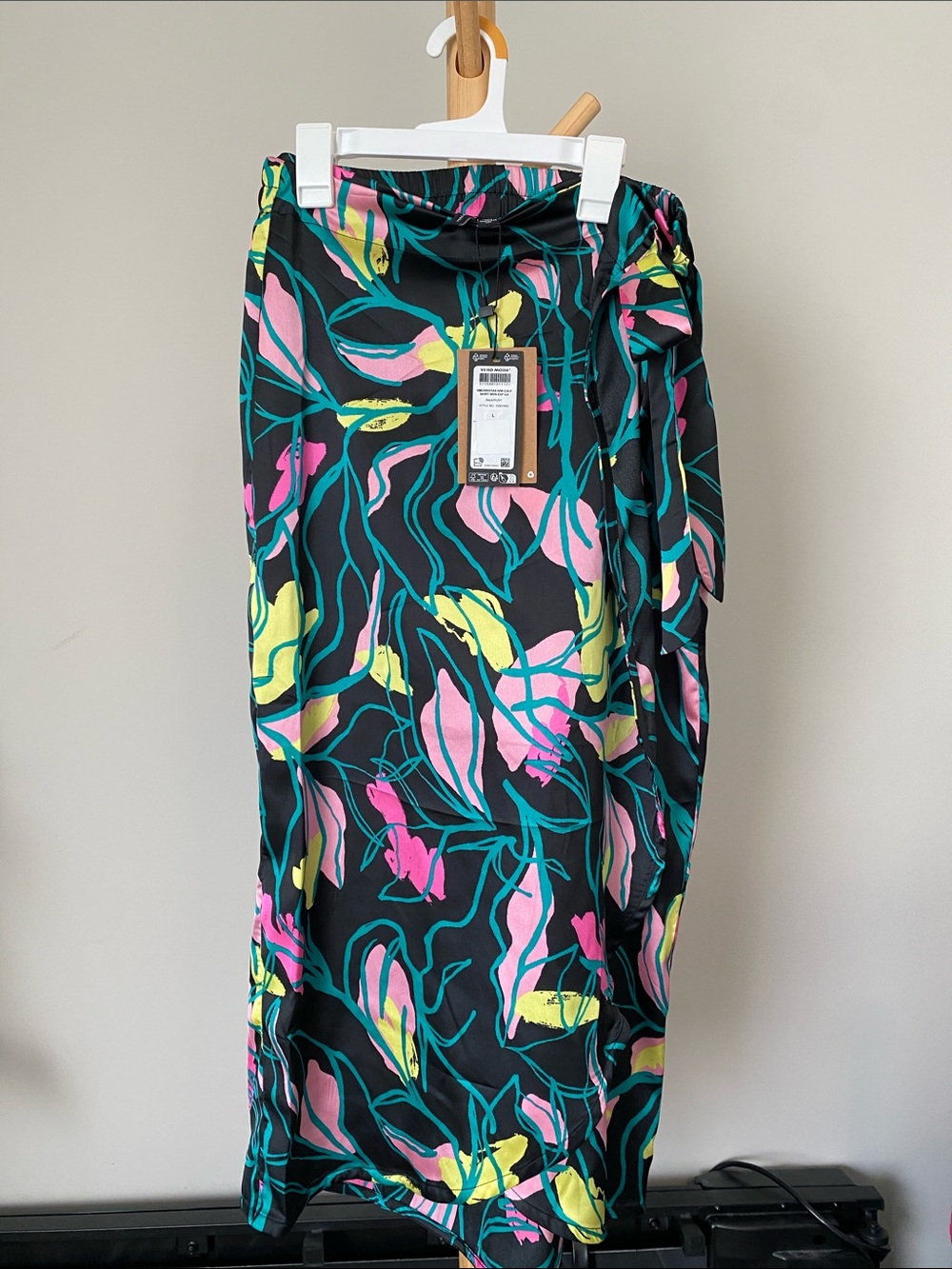 Vero Moda Wrap Skirt - Picture 1 of 4